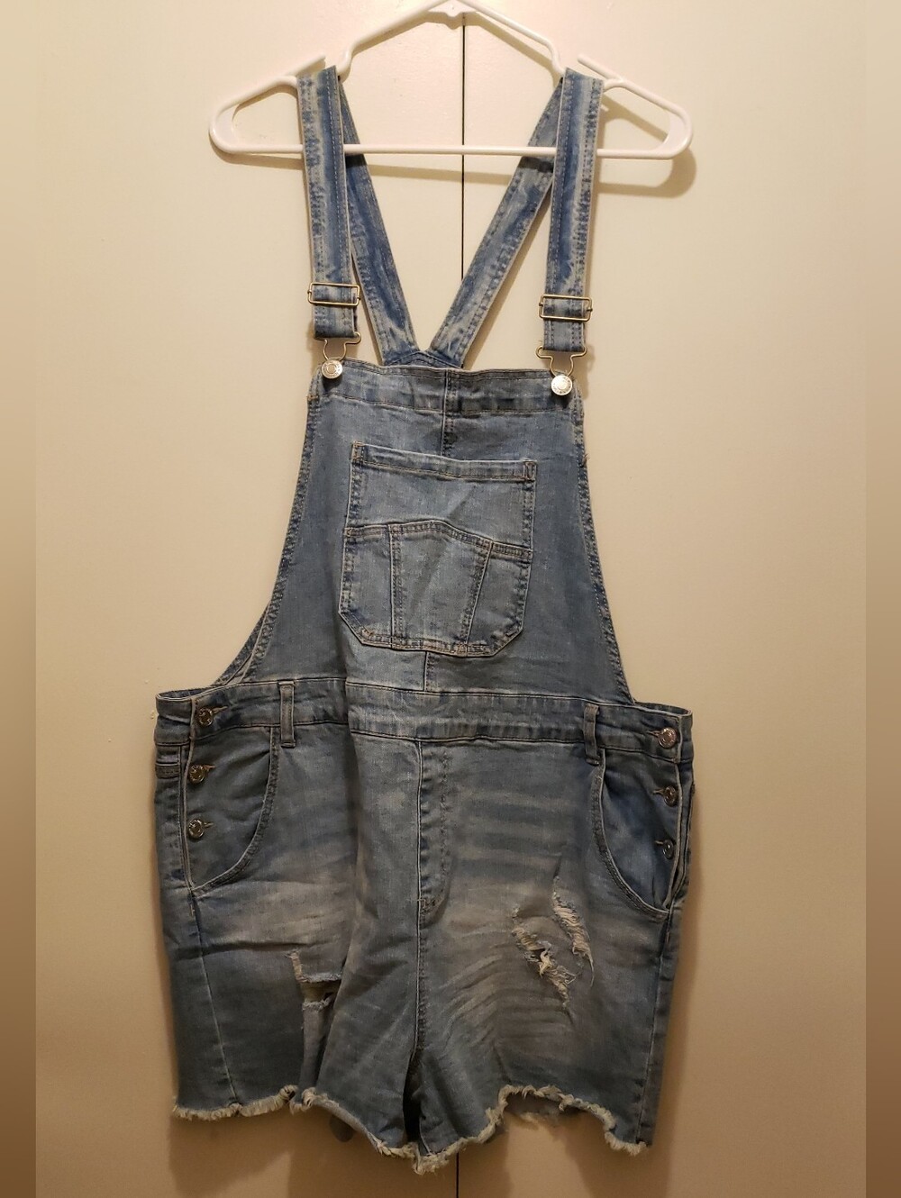 Forever 21 Plus Distressed Denim Overall Shorts Women’s Blue Jean Shortalls 3X